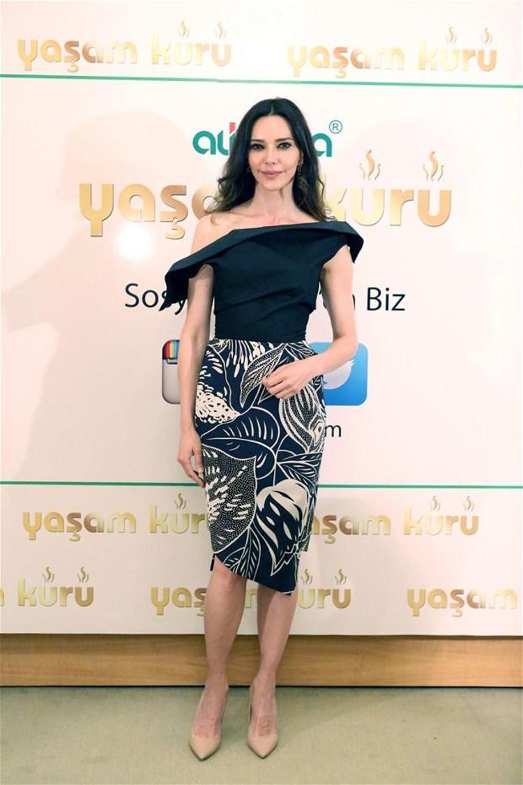 Hande Ataizi