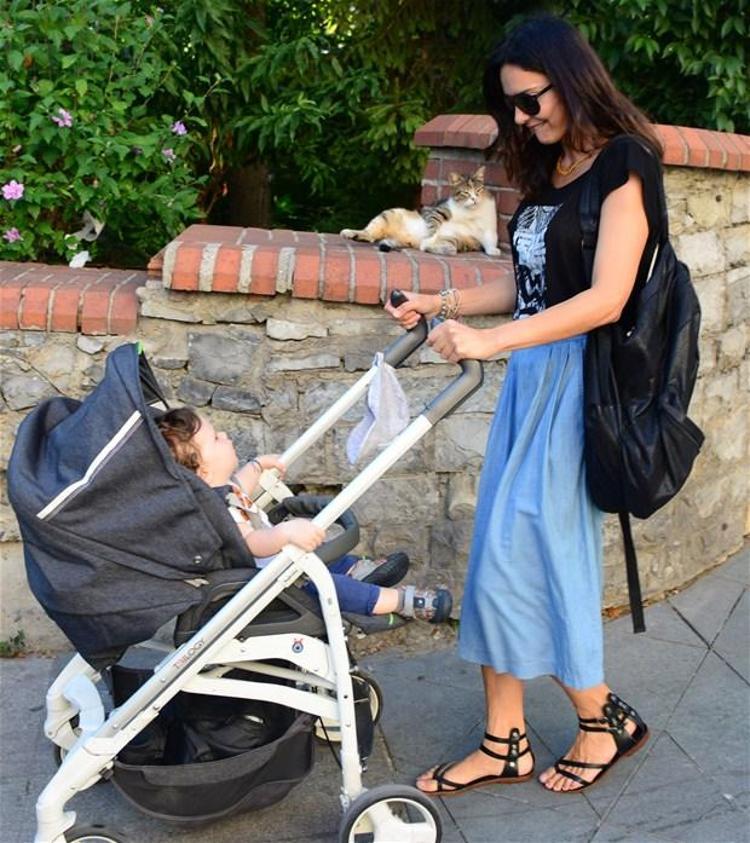 Hande Ataizi