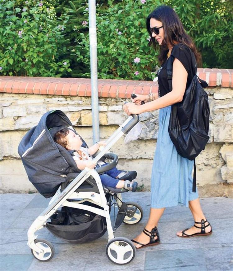 Hande Ataizi