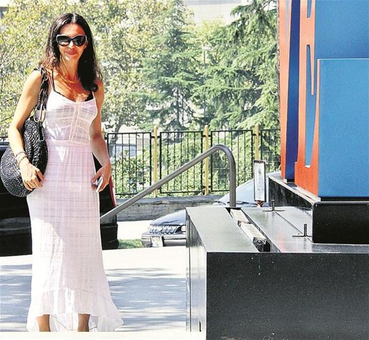 Hande Ataizi