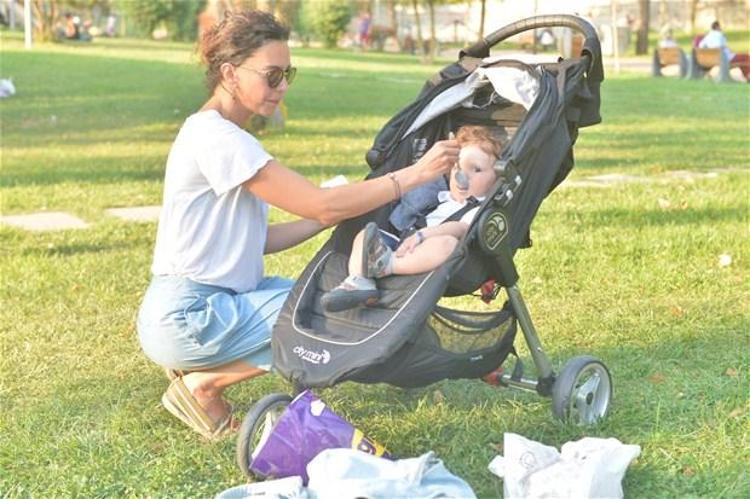 Hande Ataizi