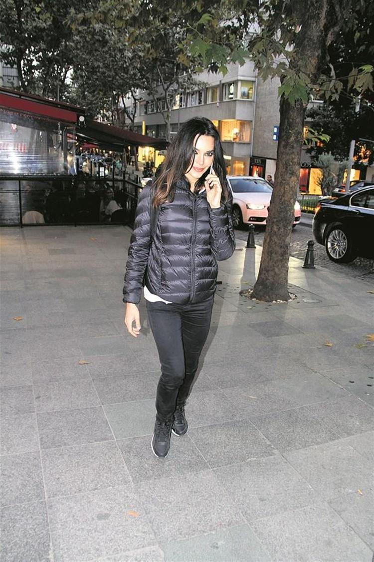 Hande Ataizi