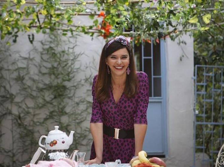 Hande Ataizi