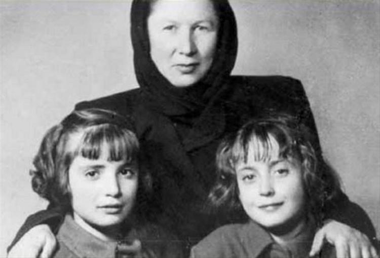 Ünlülerin küçüklükleri Zamanla herkes değişir