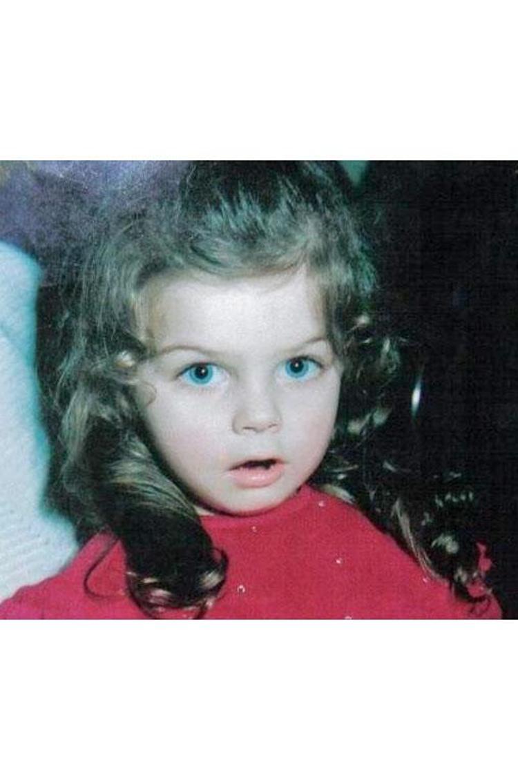 Ünlülerin küçüklükleri Zamanla herkes değişir