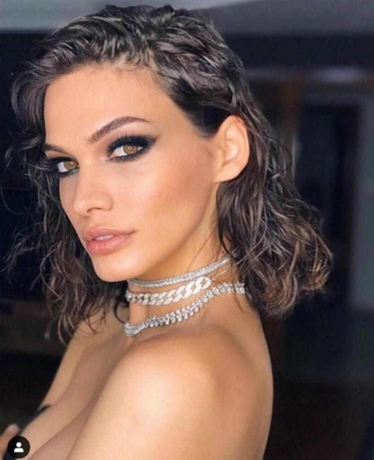 Ünlülerin küçüklükleri Zamanla herkes değişir