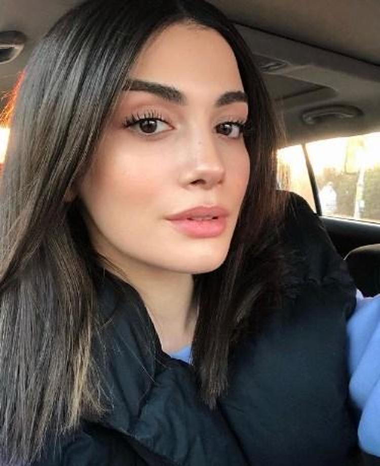Ünlülerin küçüklükleri Zamanla herkes değişir