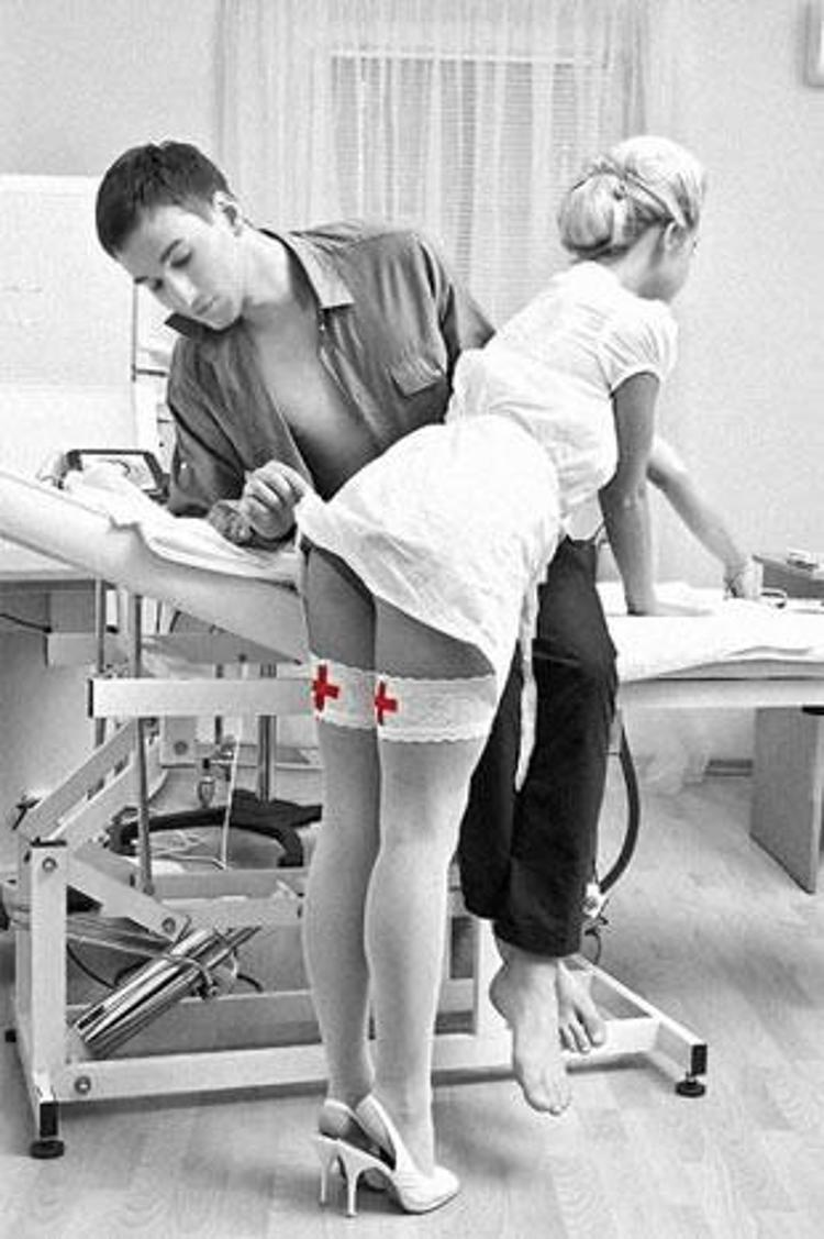 Seksi güzeller hemşire olursa