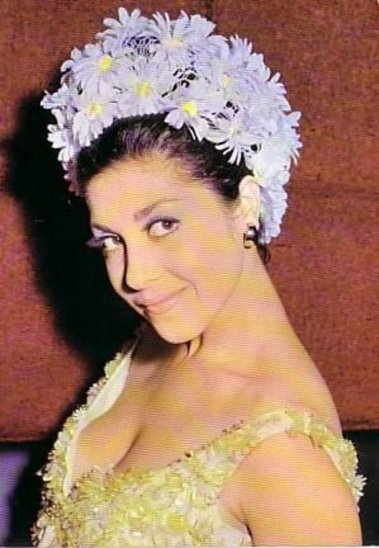 Nebahat Çehre