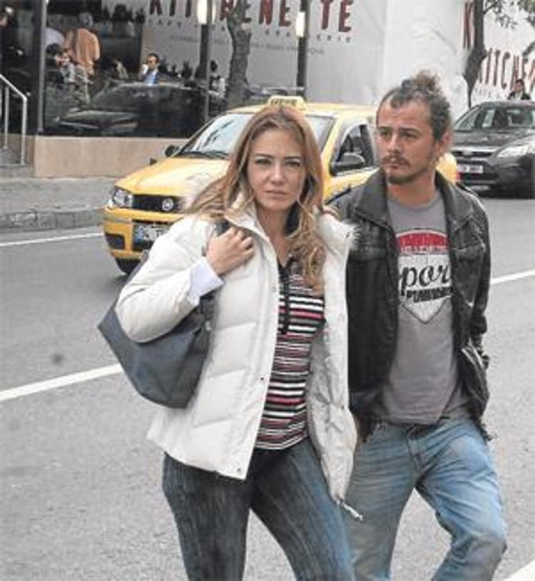 Ameliyattan çıkar çıkmaz tweet attı
