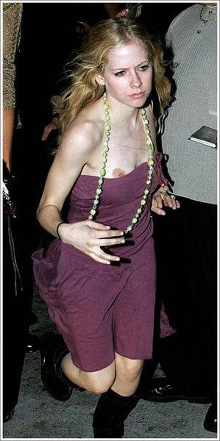 94. Avril Lavigne. 