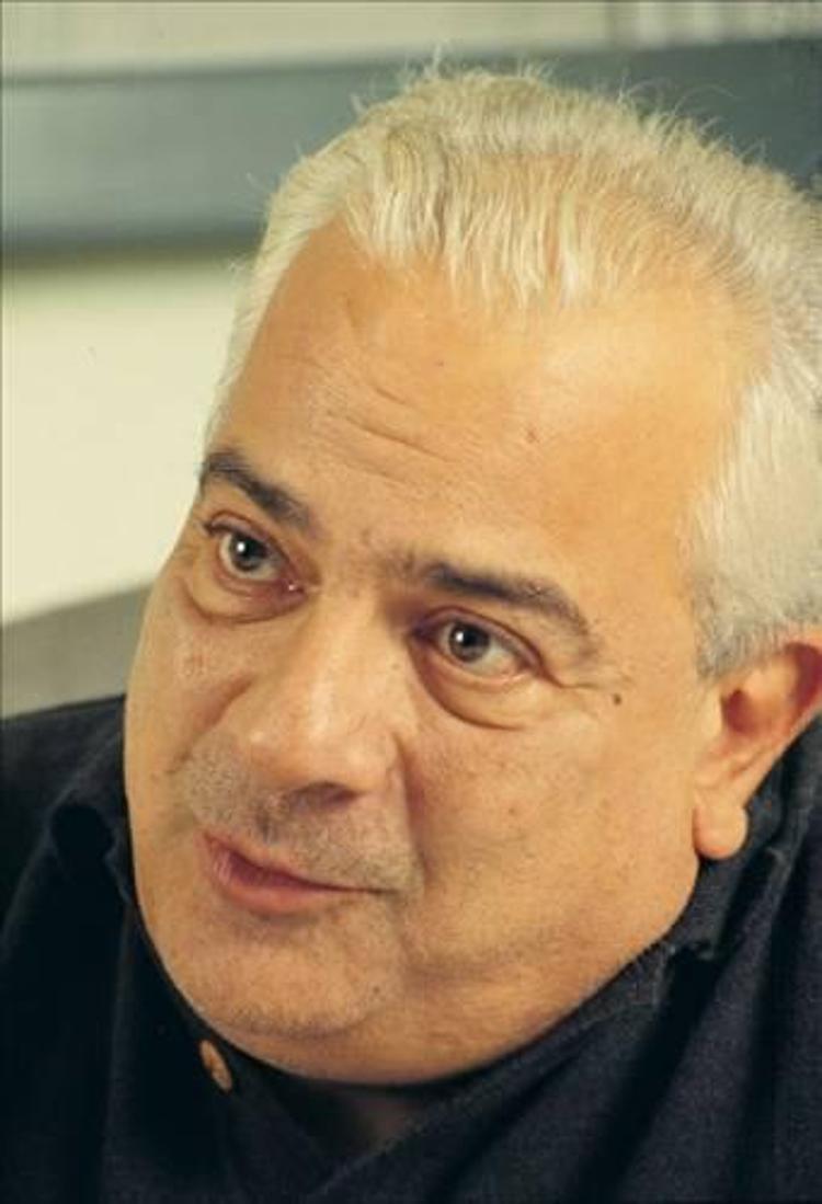 Zeki Alasya - 70