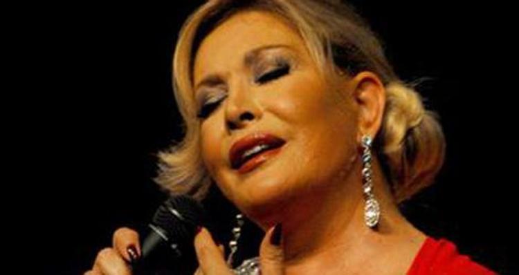 Emel Sayın: 39