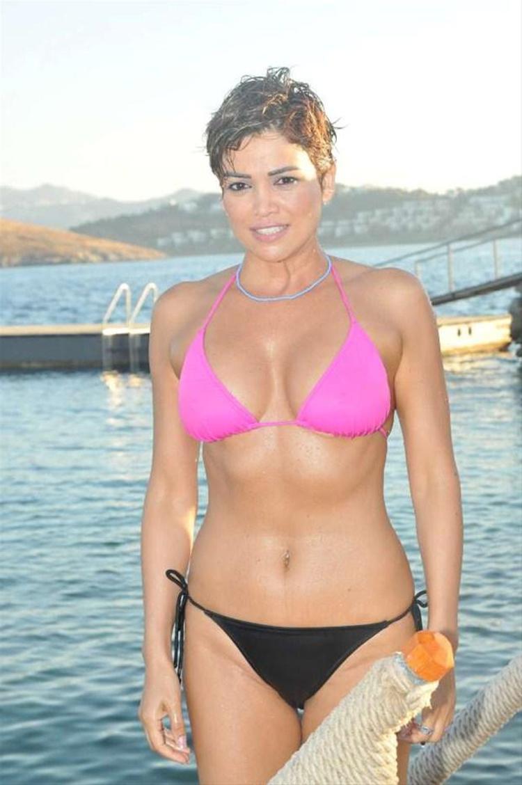 Didem Taslan: 39