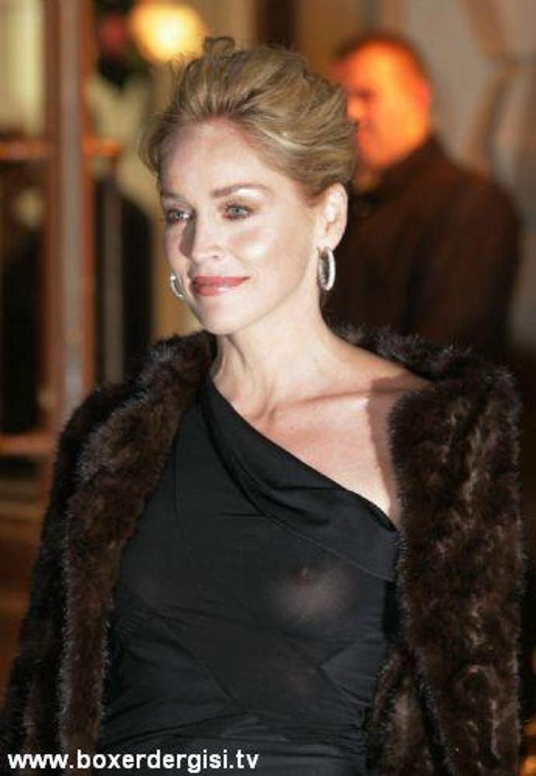 Sharon Stone transparan