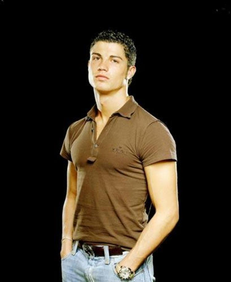4- Cristiano Ronaldo