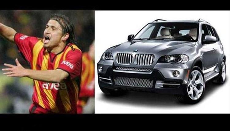 Futbolcuların lüks arabaları