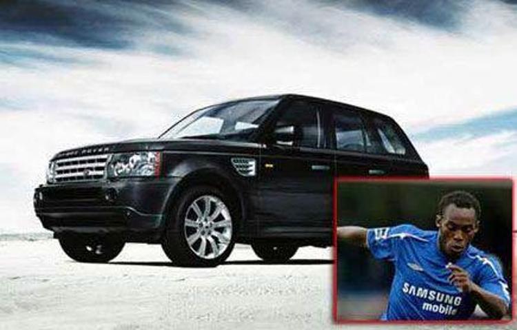 Futbolcuların lüks arabaları