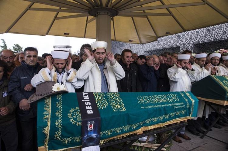 Yılmaz Köksal son yolculuğuna uğurlandı