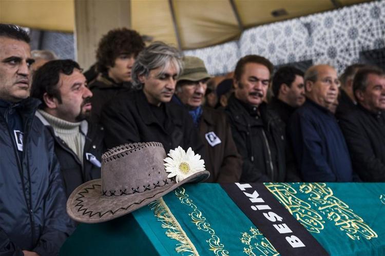 Yılmaz Köksal son yolculuğuna uğurlandı