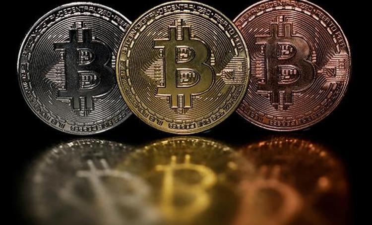 Kripto para piyasasında resmen yer yerinden oynadı Rekor kırıldı, yüzde 240 artış sonrası dev banka harekete geçti