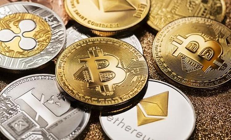 Kripto para piyasasında resmen yer yerinden oynadı Rekor kırıldı, yüzde 240 artış sonrası dev banka harekete geçti