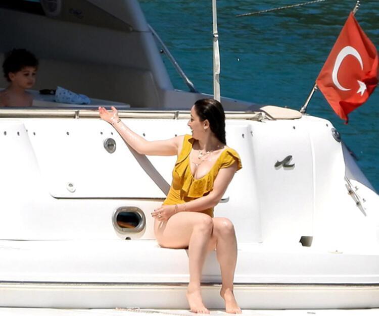 Gökçe Akyıldız sezonu açtı Bodrum keyfi...