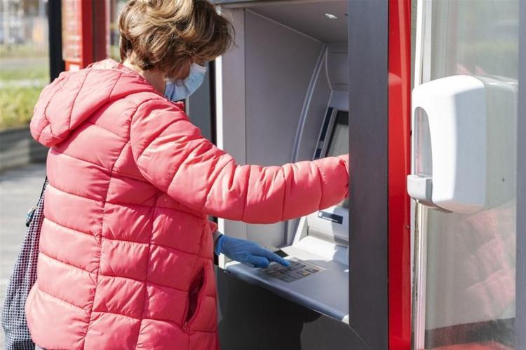Hesaplara en az 500 lira yatırılıyor Zam geldi, başvuran alıyor...