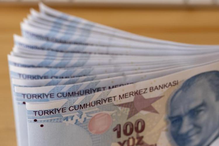 Hesaplara en az 500 lira yatırılıyor Zam geldi, başvuran alıyor...