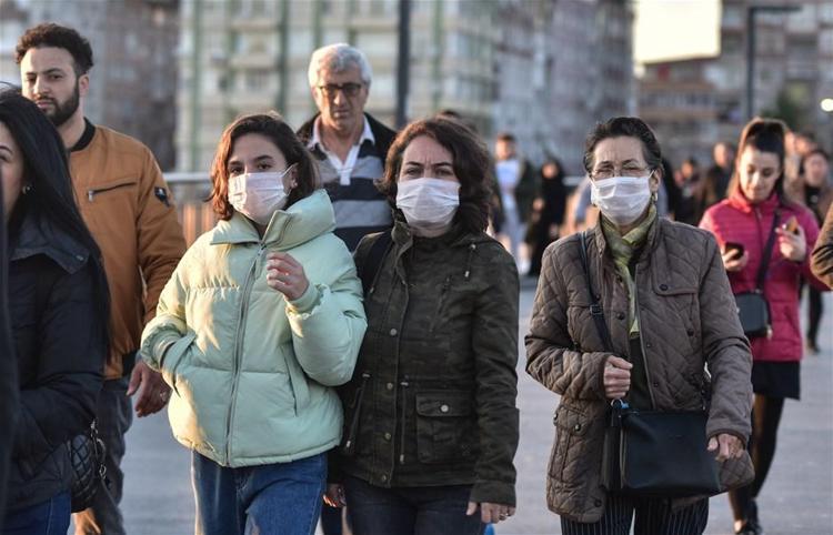 Son dakika maske takma açıklaması Yasak kalkıyor mu Resmen belli oldu