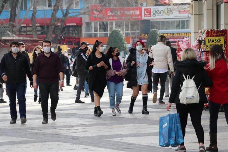Son dakika maske takma açıklaması Yasak kalkıyor mu Resmen belli oldu