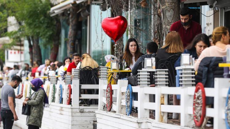 1 Temmuzda yasaklar, kısıtlamalar kalkıyor kademeli normalleşme başlıyor: Kurban Bayramında...