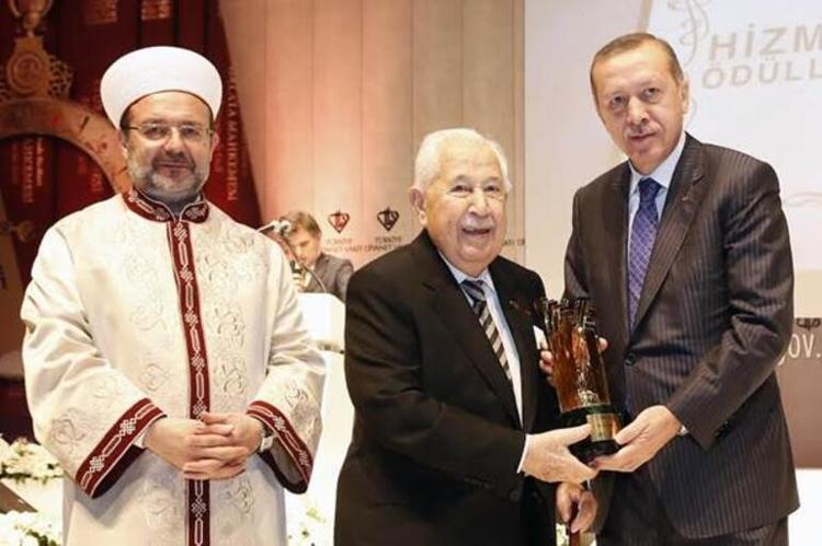 BAĞIŞLANMASI BEKLENEN ESERLER ARASINDA FRANSA LA LÉGİON DHONNEUR DEVLET NİŞANI YER ALIYOR