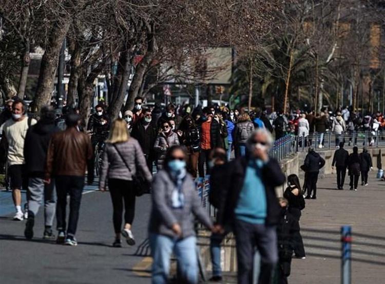 Hafta sonu hafta içi sokağa çıkma yasaklarıyla ilgili son dakika gelişmesi Vakalar patladı, ve geliyor, peş peşe yasak kararları...