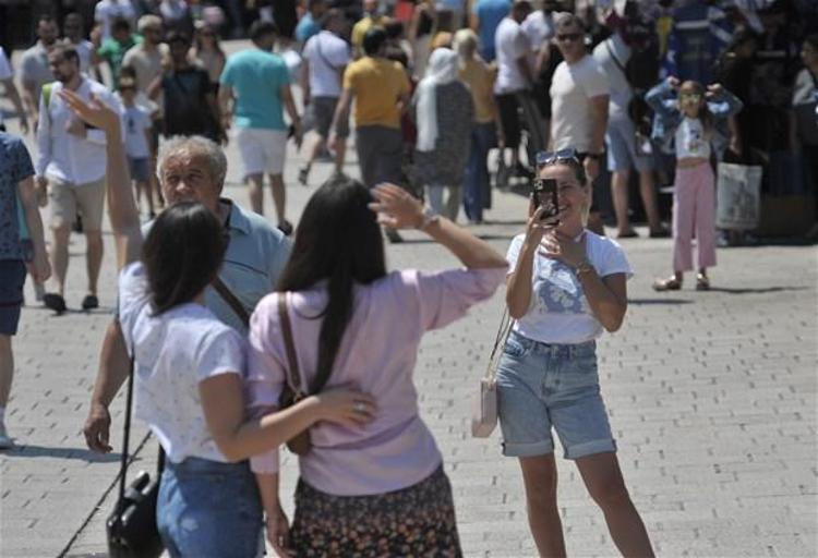 Hafta sonu hafta içi sokağa çıkma yasaklarıyla ilgili son dakika gelişmesi Vakalar patladı, ve geliyor, peş peşe yasak kararları...