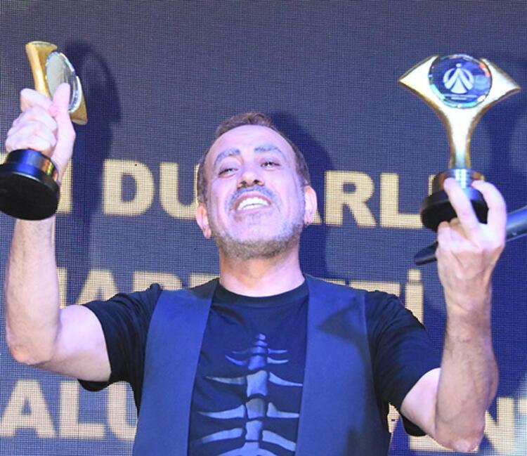 Erkan Özermandan Edise sert tepki Çocuğum Edis gel buraya