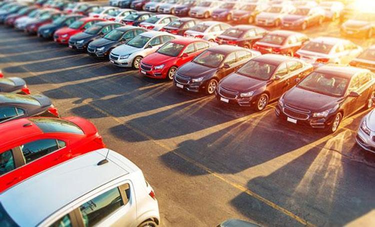 Araba alacaklar dikkat Fiyatlar manipüle ediliyor, kredi detayı...