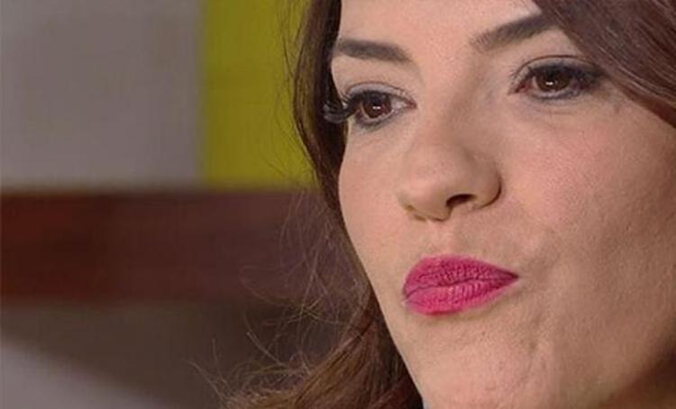 Yeşim Salkım aldığı ölüm haberiyle yıkıldı