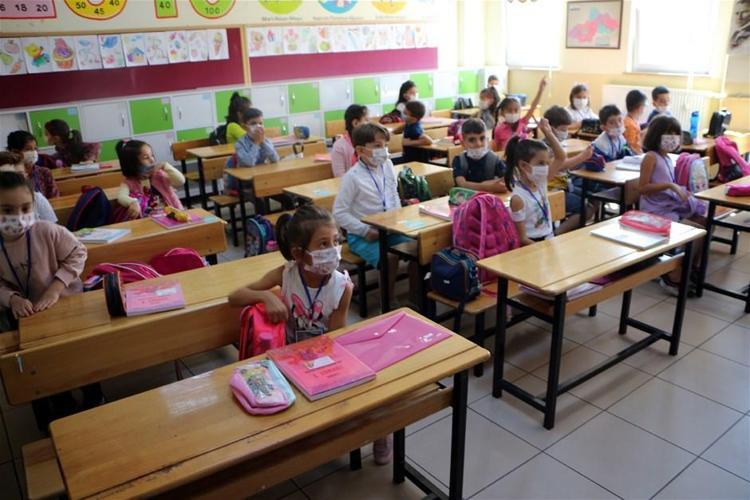Sınıfta koronavirüs çıkan öğrenci olursa ne yapılacak