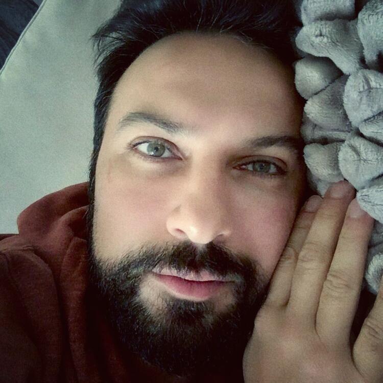 Bir süre daha sahneye çıkmayacağını belirten Tarkan şu ifadeleri kullandı: