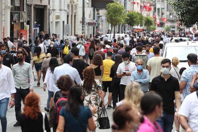 BİLİM KURULU ÜYESİ TURAN: ARTIŞ DEVAM EDERSE HER TÜRLÜ ÖNLEM KONUŞULUR