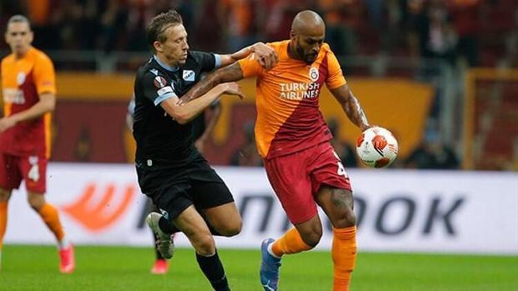 Ligde cezası devam eden ama Avrupa’da takımdaki yerini alabilen Brezilyalı stoper hem oynadı hem de oynattı. Marcao’nun dönüşüyle beraber Nelsson esas bölgesi olan sağ stopere geçip kendini bulurken takım savunması da en üst seviyeye çıktı.