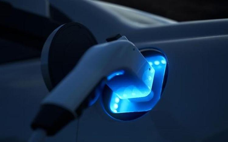 Peki Türkiyede satışı yapılan hibrit ve elektrikli modeller hangileri Hangi marka hibrit veya elektrikli modellerini Türkiyeye getiriyor Ülkemizde satılan elektrik destekli otomobillerin fiyatları ne Markaların sitelerinde yer alan bilgilere göre tüm bunları sizin için derledik..