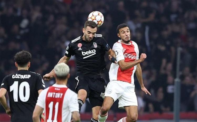 Domagoj Vida, Welinton, Montero, Pjanic, Atiba, Ghezzal, Alex Teixeira, Pjanic ve Larin gibi ilk 11 oyuncularından yoksun bir şekilde Ajaxa konuk olan Siyah Beyazlılar istediği sonucu alamadı.