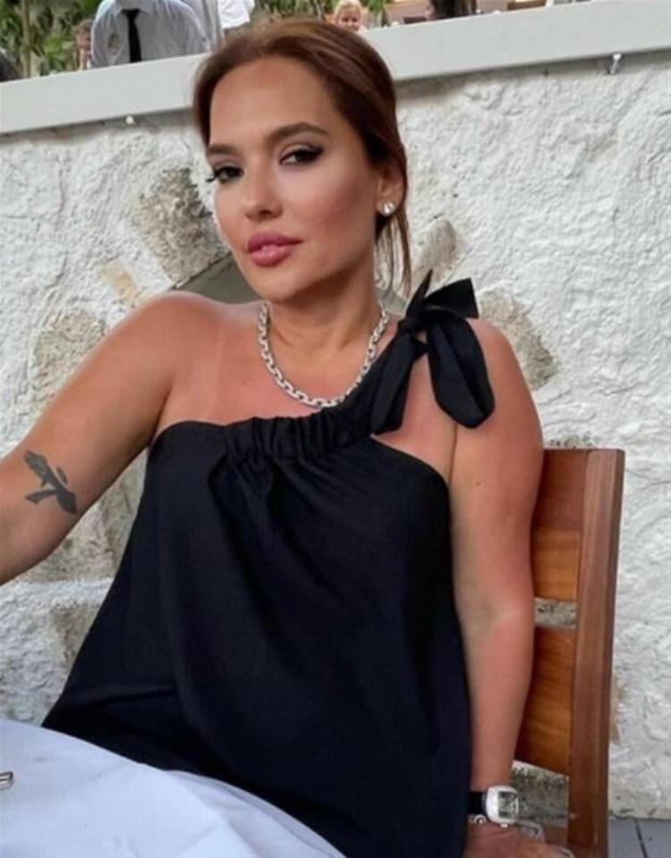 Demet Akalın sözünü tuttu Fatma Teyze için yaptırdığı evin son halini paylaştı