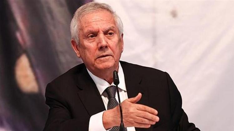 Tecrübeli futbolcu daha sonra sözlerine, Dolayısıyla oradan ayrılmalıydım. Neredeyse hayatım pahasına bu kararı vermek zorundaydım ifadeleriyle son verdi.