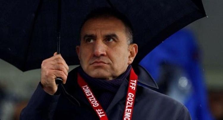 Bunların çoğu akraba. Virüs gibi Türk futbolundaki hakem organında geziyorlar. Hakemliğe yapışmışlar zamk gibi bırakmazlar.