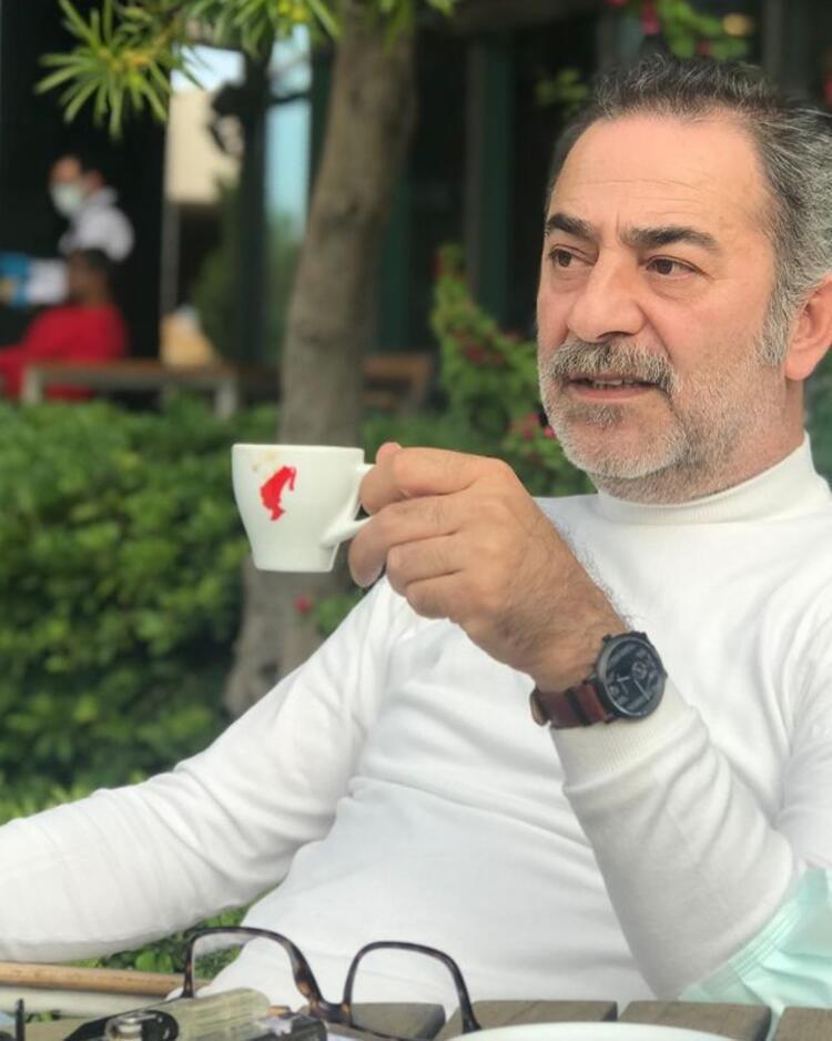 Sevilen oyuncu Ayberk Pekcandan üzen haber
