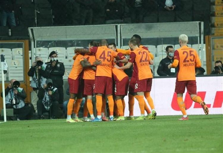 Beşiktaş karşısında Galatasarayın golünü atan Cicaldau, bu sezon Süper Ligde üçüncü kez ağları havalandırdı. Rumen futbolcu, ligde daha önce Giresunspor ve Kasımpaşa maçlarında da birer kez topu filelere göndermişti.