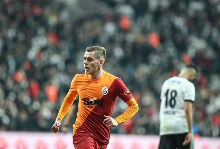 Galatasarayda Beşiktaş derbisinin faturası çıktı Ümit Davala ve Önder Özen Mostafa Mohamedi değil yıldız futbolcuyu topa tuttu Felç...